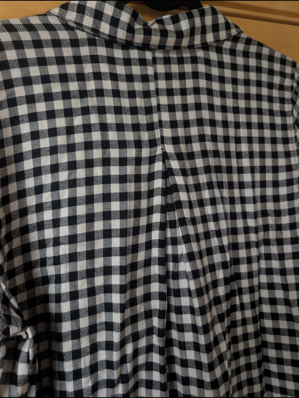 Hester & Orchard Black & White Gingham Button-Up Shirt 100% Rayon - Picture 9 of 9
